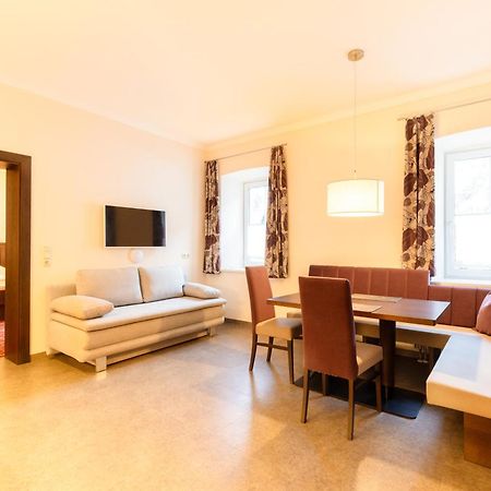 Appartements Feroli ดีนเทน อัม โฮคเคอนิก ภายนอก รูปภาพ