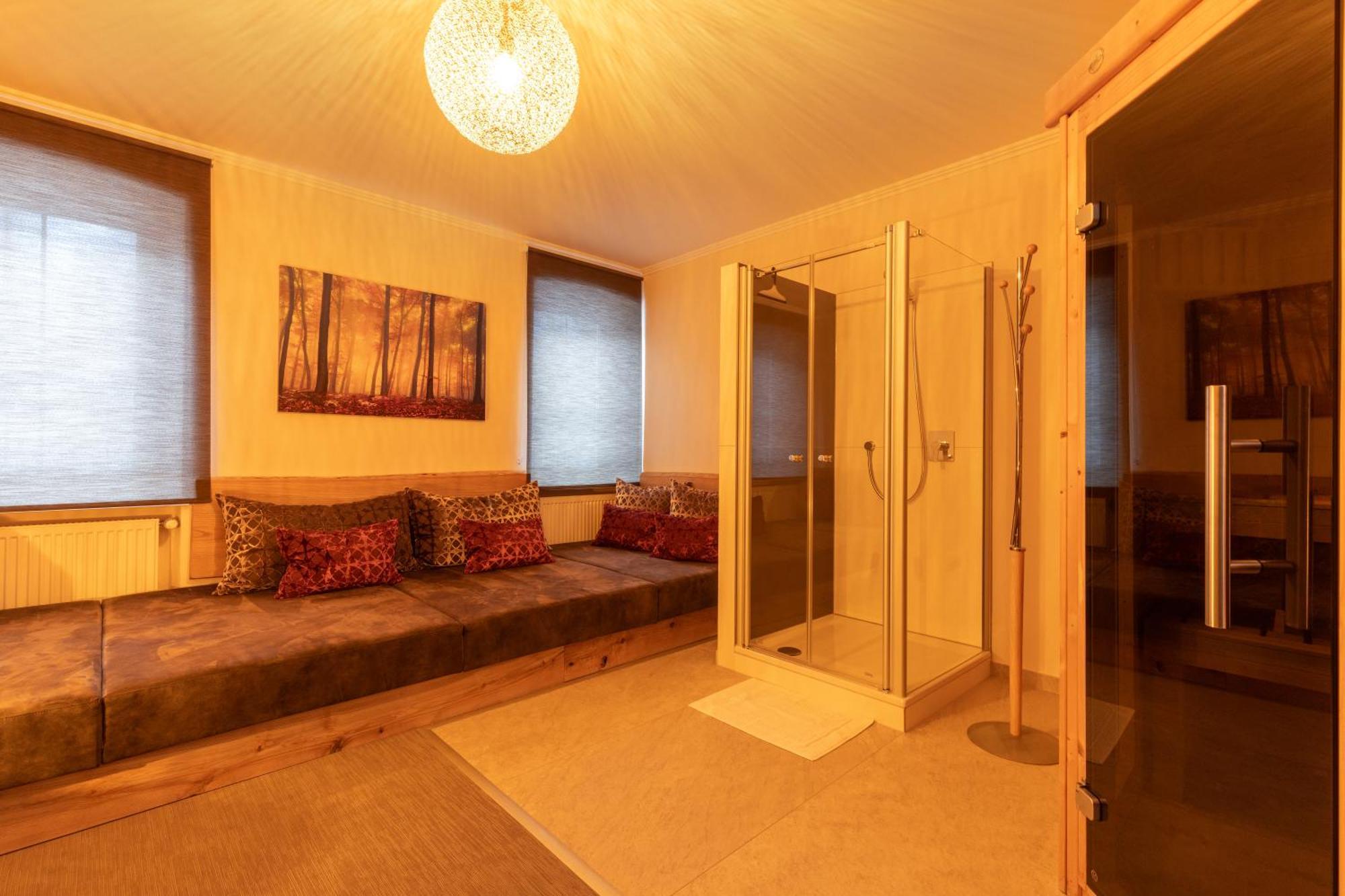 Appartements Feroli ดีนเทน อัม โฮคเคอนิก ภายนอก รูปภาพ
