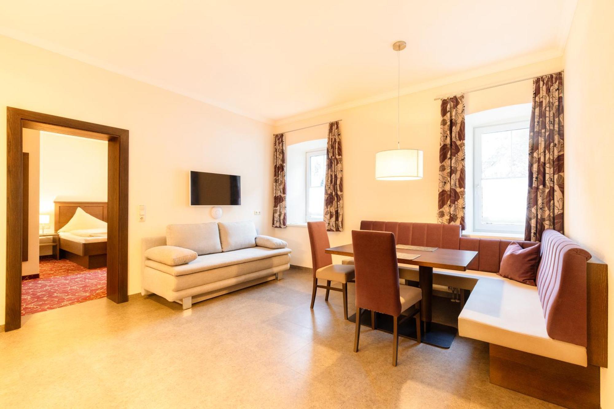 Appartements Feroli ดีนเทน อัม โฮคเคอนิก ภายนอก รูปภาพ