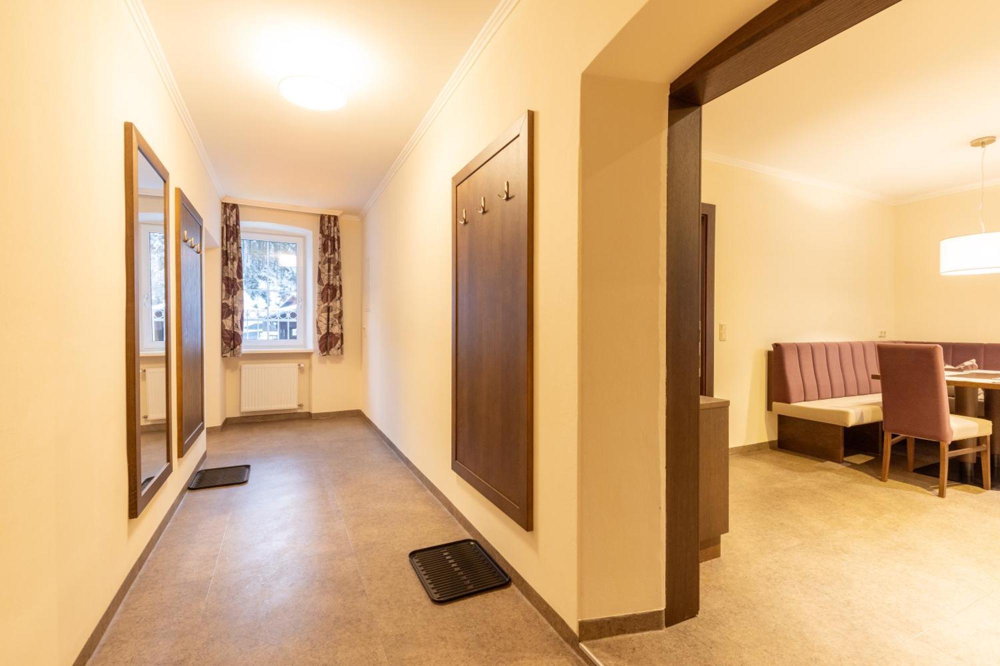 Appartements Feroli ดีนเทน อัม โฮคเคอนิก ภายนอก รูปภาพ
